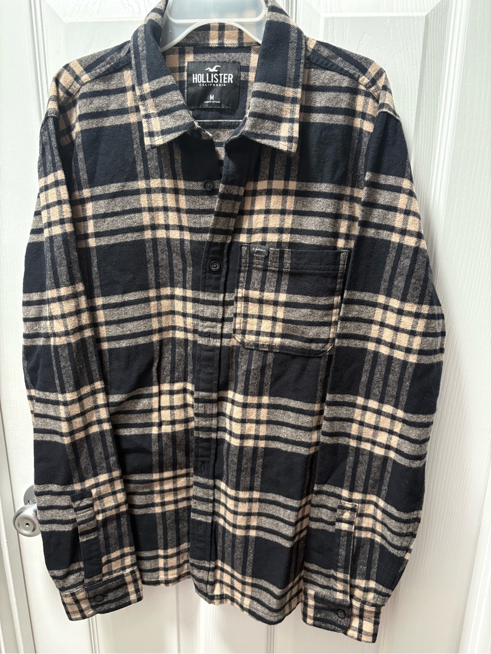 Hollister Black & Cream Plaid Button-Up Men’s Shirt